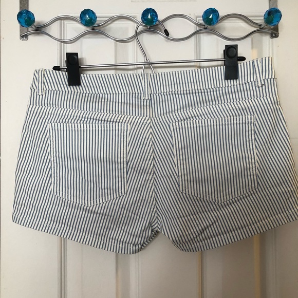 H&M Blue and White Striped Shorts - Picture 2 of 3